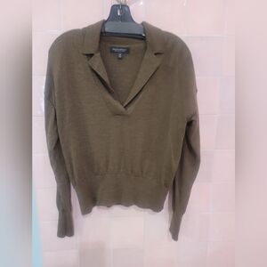 Banana Republic pullover